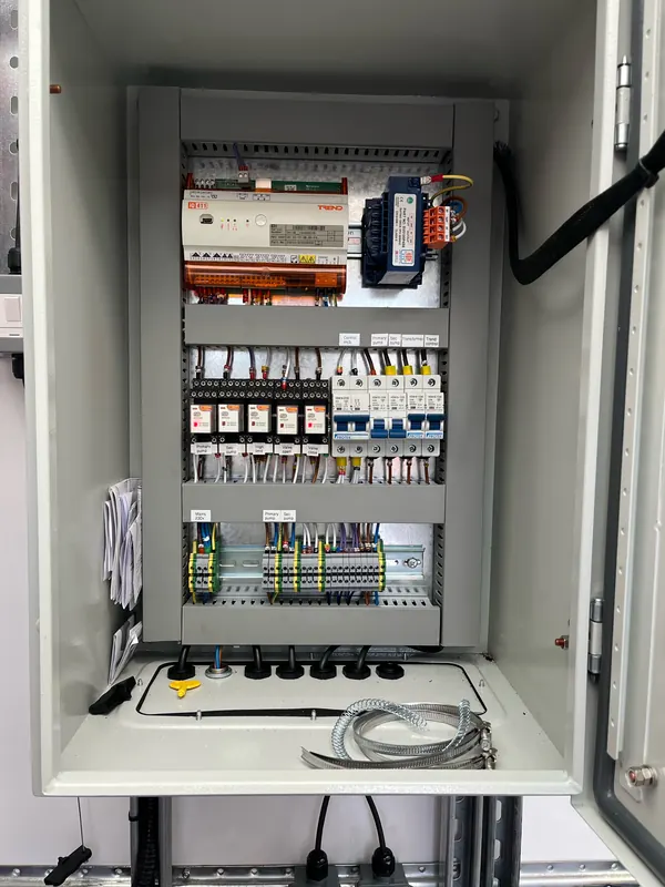 Trend IQ controller panel wired with MCBs, relays and terminals